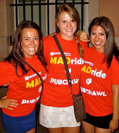 Madrid: Pub Crawl Madrid Running since 2005 Bar Exploration - Dress smarter than you think, and behave like you want the door to open