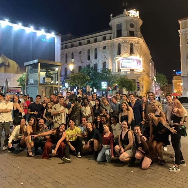 Madrid: Pub Crawl Madrid's Night Time - A 5-hour Madrid pub crawl that keeps you moving