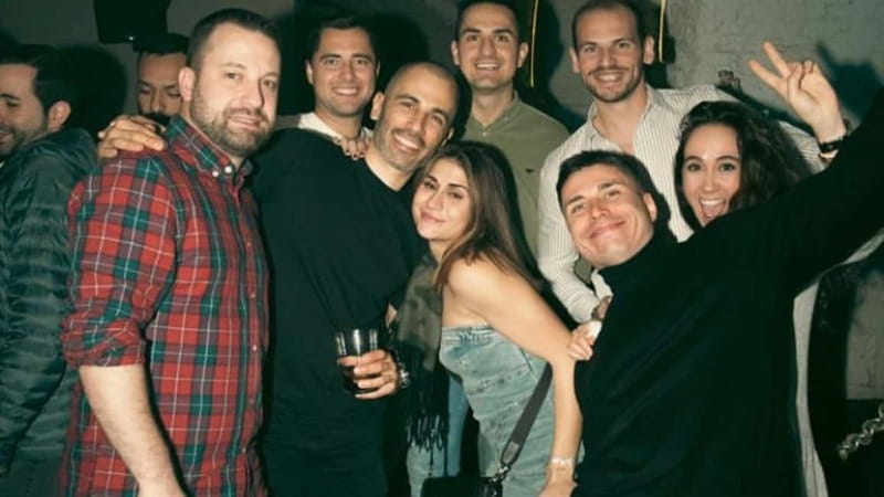 Madrid: Pub Crawl Madrid's Night Time - Three handpicked bars and three free shots (how the night actually works)
