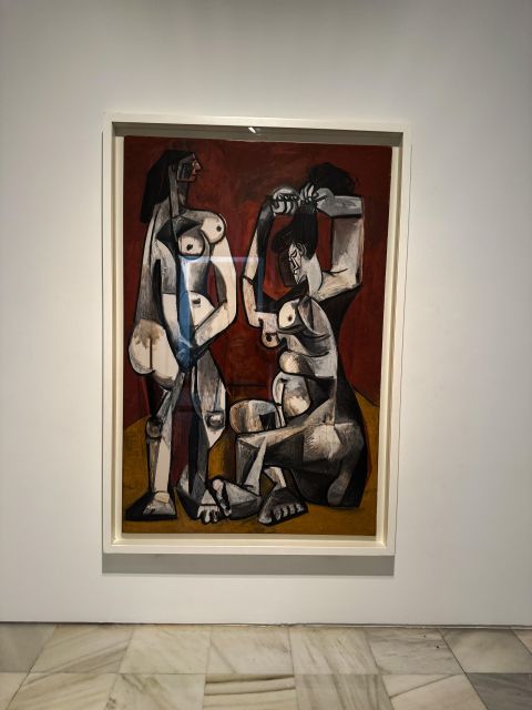 Madrid: Reina Sofía Guided Tour with Skip-the-Line Tickets - Don’t overpack: shoes and small comfort wins inside the museum