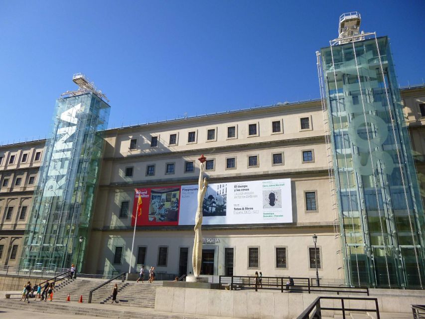 Madrid: Reina Sofia Museum Skip-the-Line Guided Museum Tour - What to expect walking through the galleries