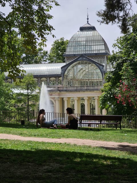 Madrid: Retiro Park Guided Tour with a Photographer - Timing, pacing, and what 2.5 guided hours feels like