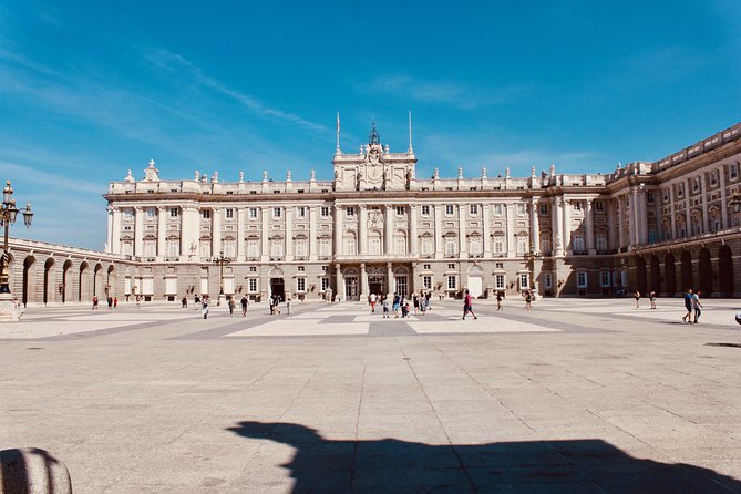 Madrid Royal Palace and Prado Museum Private Tour with Transfers - Price and value: what $356.90 per person is really buying