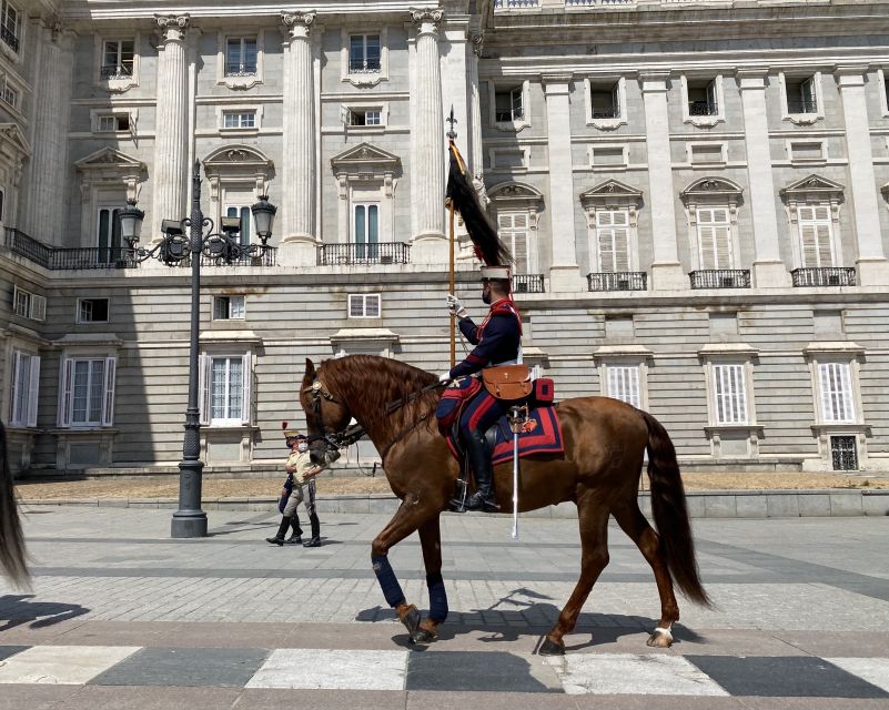 Madrid: Royal Palace Guided Shared Group Tour - Key things that make this Royal Palace tour worth your time