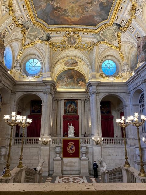 Madrid: Royal Palace Guided Tour Small Group or Private - The Royal Armoury closure: plan for a twist