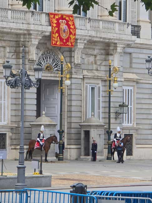 Madrid: Royal Palace Guided Tour w/ Skip-the-Line Entry - From the Alcazar to the XVIII century: how the palace location shaped Madrid
