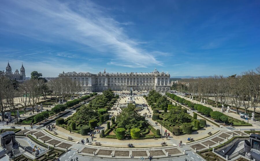 Madrid: Royal Palace Guided Tour with Skip-the-Line Entry - Price and value: where the $41 goes
