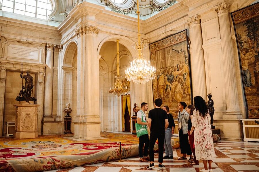 Madrid: Royal Palace, Prado Museum & Historic Center Tour - Plaza Mayor to Barrio de las Letras: Madrid’s historic center on foot