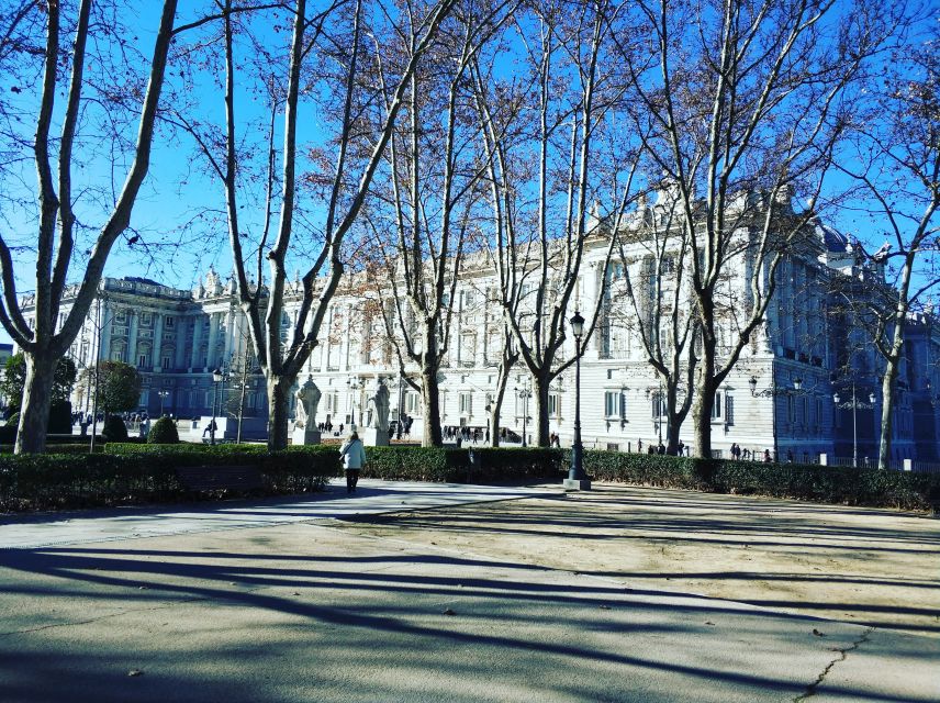 Madrid: Royal Palace & Prado Museum Private Tour - Helpful tips to pack for a smooth day