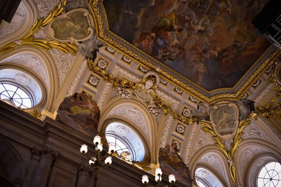 Madrid: Royal Palace Skip-the-line Guided Tour - Key highlights worth showing up for