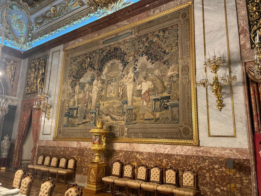 Madrid: Royal Palace tour - semi private or private - Décor as a history lesson: trends, daily life, and palace anecdotes