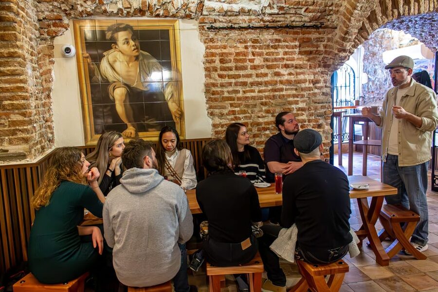 Madrid's Iconic Tapas, Taverns & History Experience - Las Letras Quarter: why the ending location matters