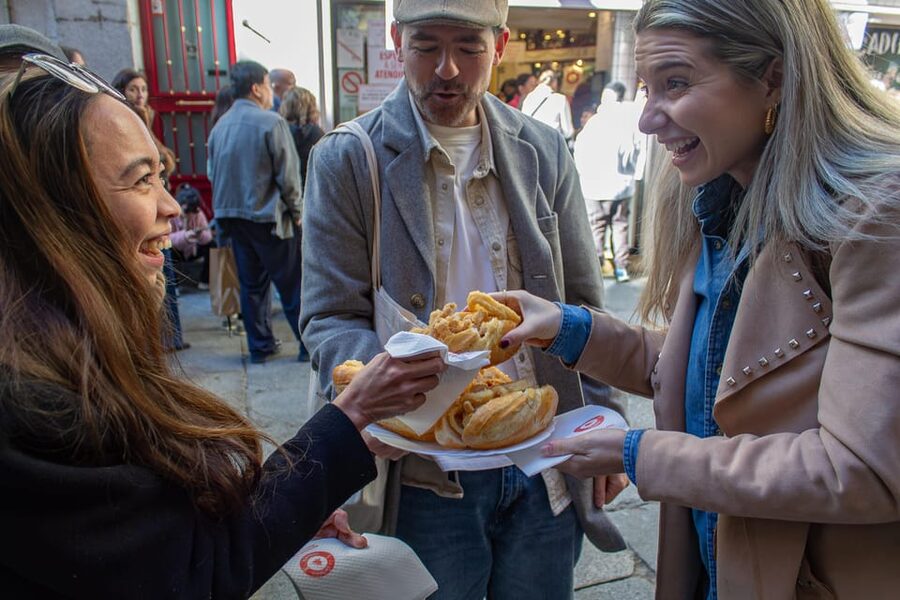 Madrid's Iconic Tapas, Taverns & History Experience - Drinks and tapas choices: what you will actually taste