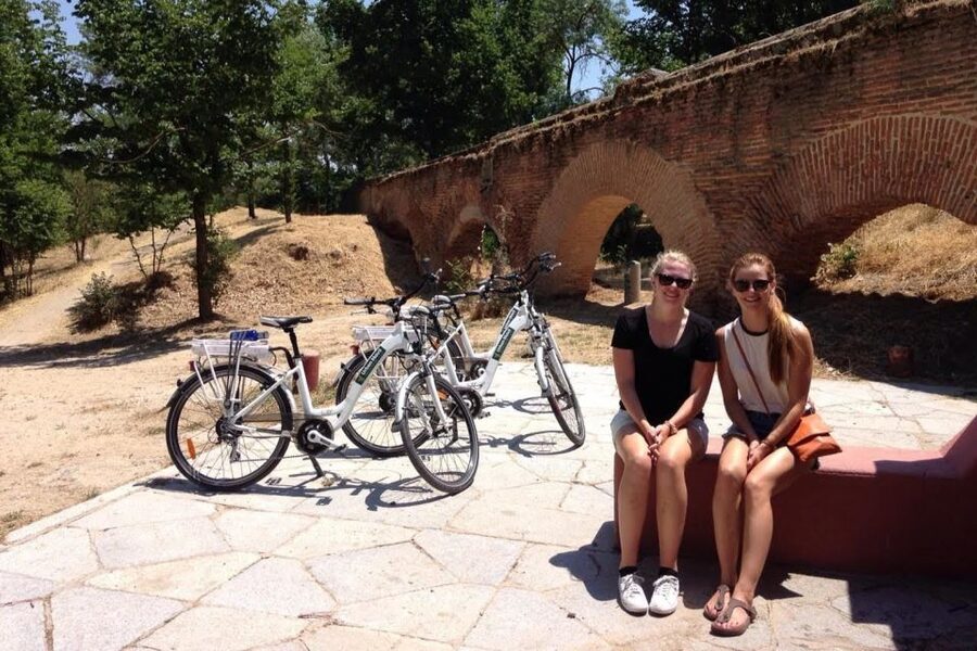 Madrid’s River Side & Casa de Campo Electric Bike Tour - Key highlights you will feel fast