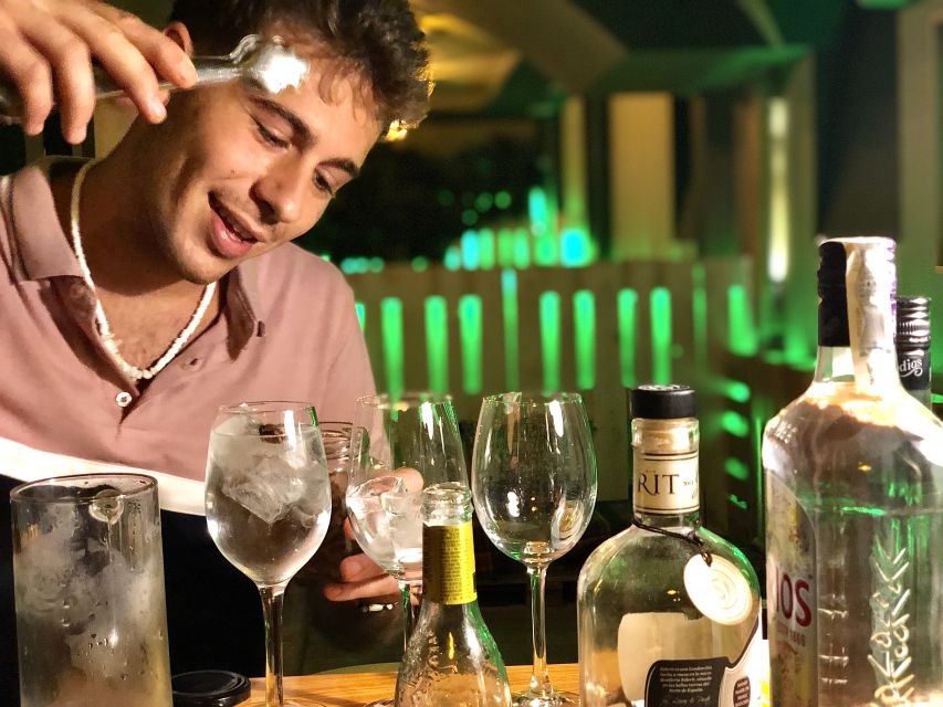 Madrid: San Miguel view Gin and Tonic Workshop with Tapas - Where you meet, and what that means for your plan
