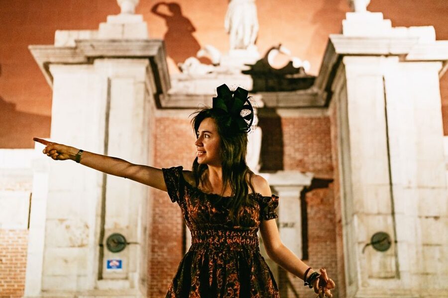Madrid: Spanish Inquisition and Legends Evening Walking Tour - Guide Performance: Daniel, Violetta, Beatrice and the Storytelling Style