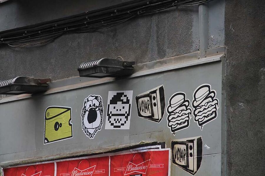 Madrid: Street Art Tour with Local Graffiti Hunter - A graffiti walk that explains Madrid’s creative undercurrent