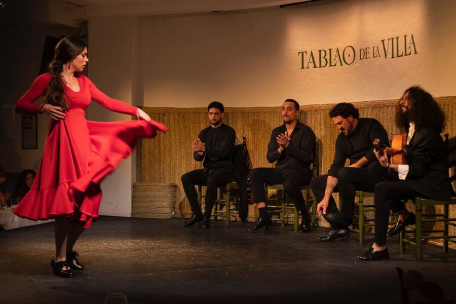 Madrid: Tablao de La Villa Flamenco Show - The Welcome Drink Included, and How It Sets the Mood