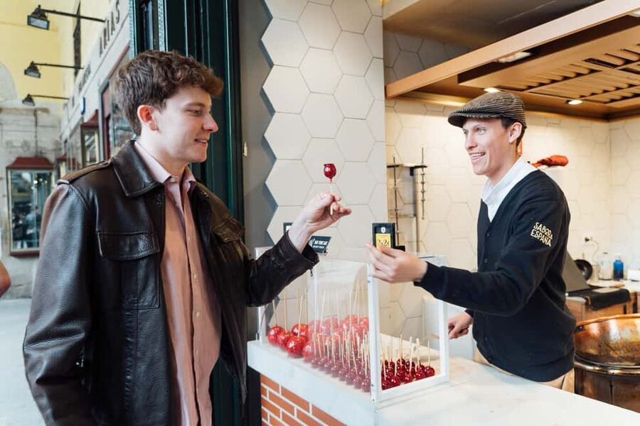 Madrid Tapas and Guided Food Tour with Dinner - Value check: $44 for four eateries and guided tastings