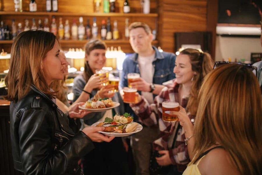 Madrid: Tapas Dinner Party Food Tour with Guide - The 2.5-hour format, and why it matters