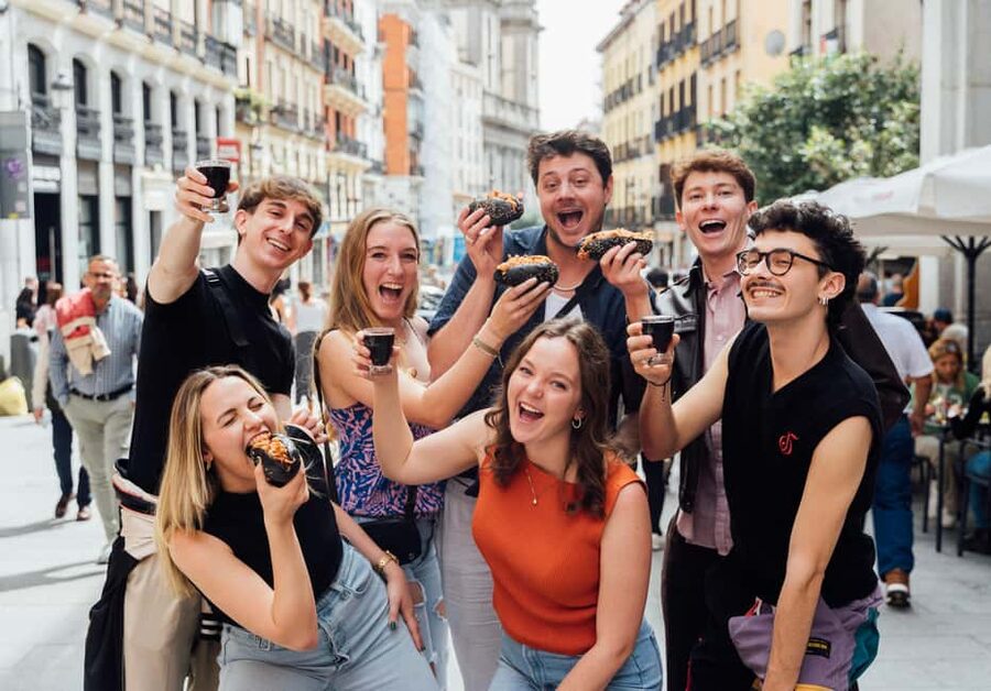 Madrid: Tapas Food Tour with Drinks and Food - La Latina to Plaza Mayor, in 2.5 hours