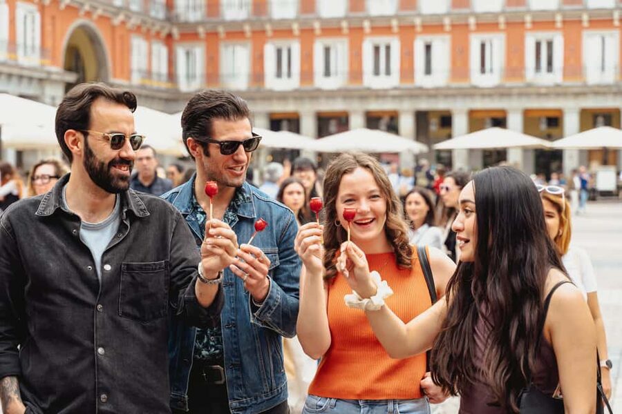 Madrid: Tapas Food Tour with Drinks and Food - Four tapas stops that go beyond the usual order