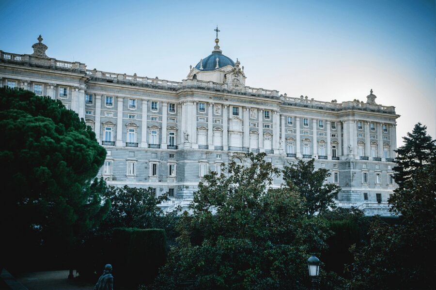 Madrid: The Royal Palace Skip-the-line Guided Tour - Who This Tour Fits Best (and Who Should Consider Alternatives)