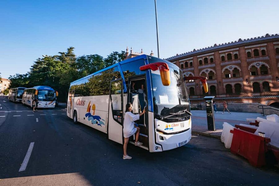 Madrid: Toledo & Segovia Full Day Guided Tour with Alcázar - Bus rides, walking groups, and how to not feel rushed