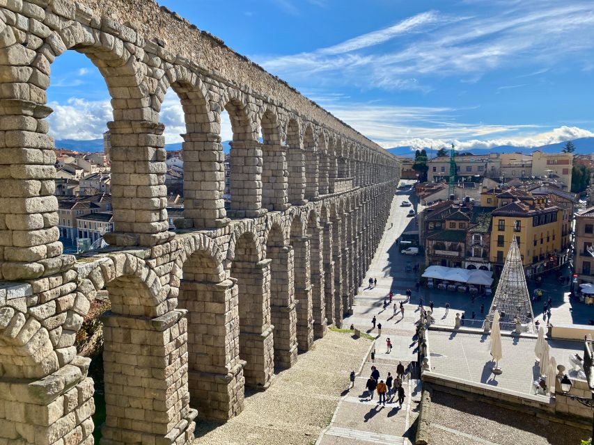 Madrid: Tour Toledo y Segovia, 8 destinos imprescindibles - Museum of Santa Cruz and Mirador del Valle for the “pause” you need