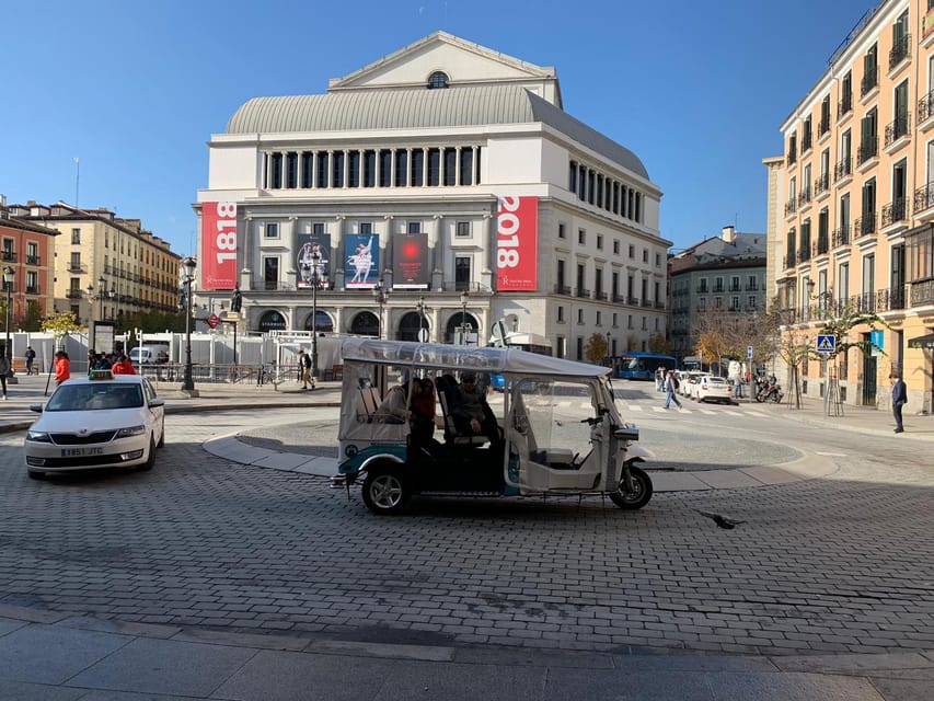 Madrid Tuk Tuk Welcoming Tour - Las Ventas to Bernabéu, from bullring power to football energy