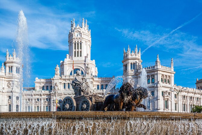 Madrid Walking Tour from Puerta del Sol to Retiro Park - Puerta de Alcalá and Retiro Park: ending on calmer ground