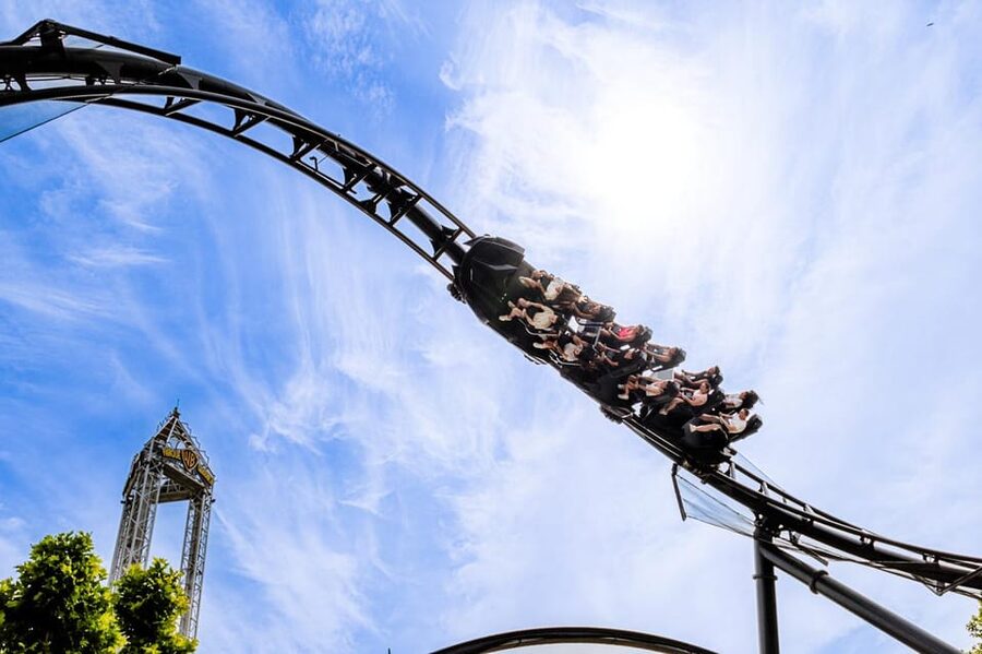 Madrid: Warner Park Entry Ticket - The one-day strategy: what to do first, mid-day, and near closing