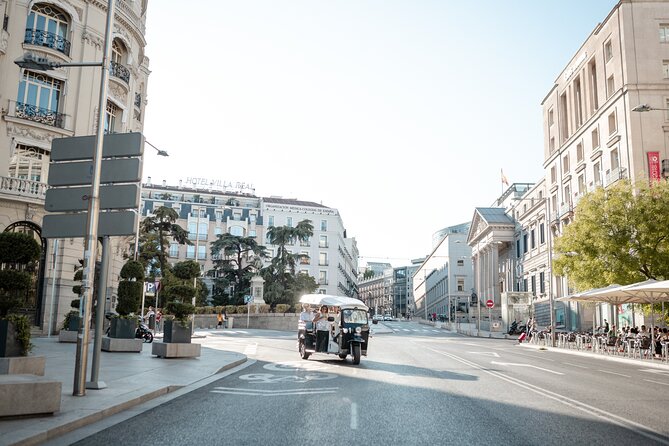 Madrid Welcome Tour with Local Guide in Eco Tuk Tuk Private - Eco Tuk Tuk Welcome Tour: Why This Madrid Loop Works