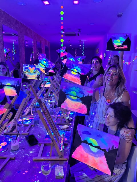Madrid: Wine Gogh Glow Academy Paint and Sip Classes - Key takeaways before you book
