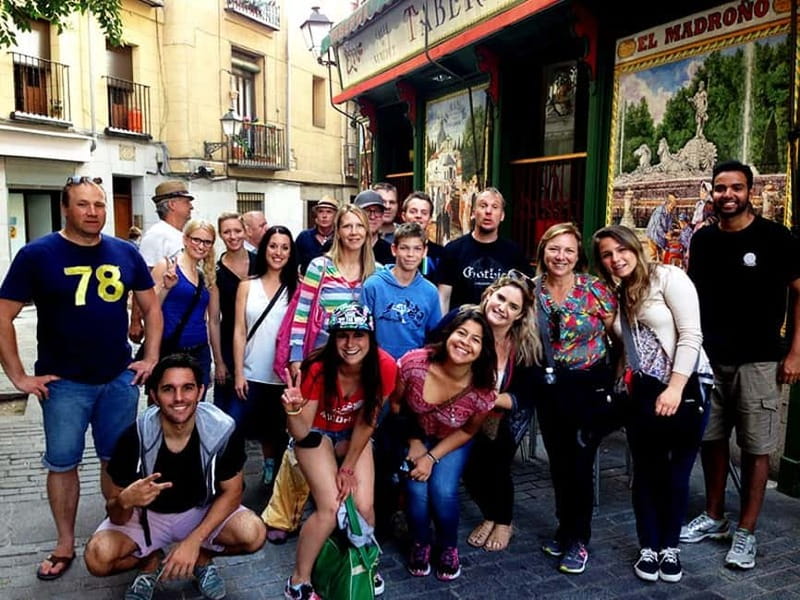 Mysteries & Tapas Tour in Madrid + Pub Crawl - FAQ