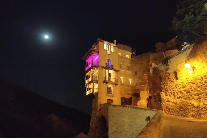 Night Walking Tour of Medieval Cuenca - Stop 1 Casas Colgadas: Cuenca’s signature houses in nighttime light