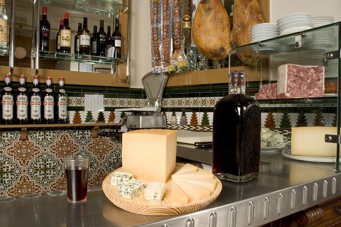 Old Madrid Tapas and Fine Wine Small Group Tour - Tips So You Get More From the Tastings