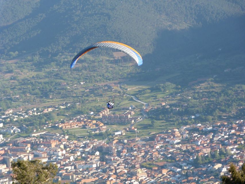 Paragliding Tandem Flight from Madrid - What To Pack, What You Get, And How To Stay Comfortable