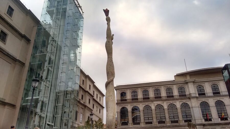 Prado + Reina Sofía Museums Skip-The-line entry+Guided Tour - What to do with the rules: no photos, rain or shine, and your ID