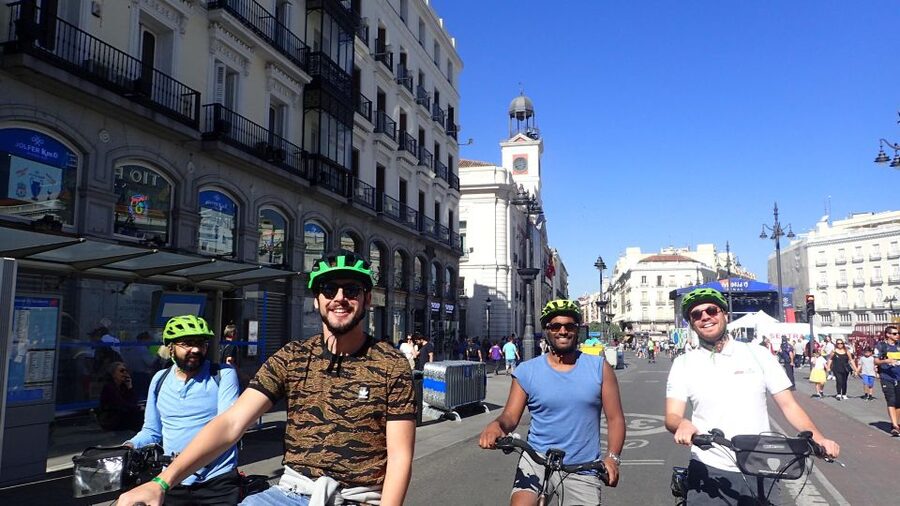 Private Madrid Bike Tour | Exclusive Guided Tour | From 30€ - Centro Madrid: A guided route that gets you oriented fast