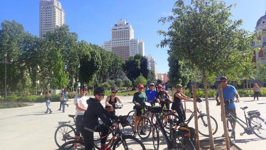 Private Madrid Bike Tour | Exclusive Guided Tour | From 30€ - Retiro Park: Where the ride slows and the views pay off