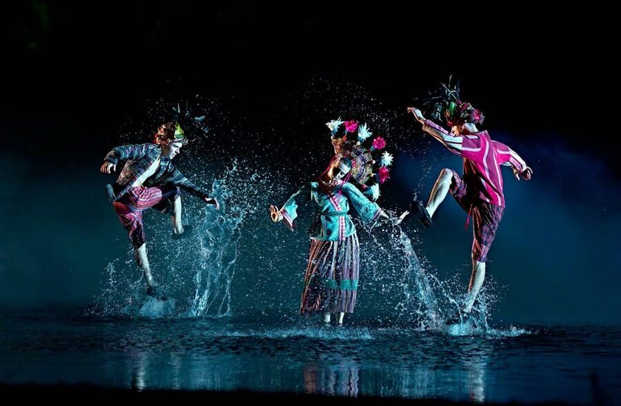 Puy du Fou España "El Sueño de Toledo" Night Show - HD Projections, Water Jets, and the Special-Effects Style