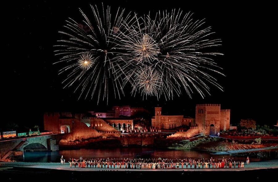 Puy du Fou España "El Sueño de Toledo" Night Show - A Night Show Built for Families, Without a Language Barrier
