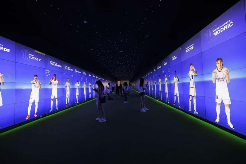 Real Madrid: Bernabeu Stadium SelfGuided Tour & Wine tasting - The best views: pitch panoramas and the skyline from the top floor