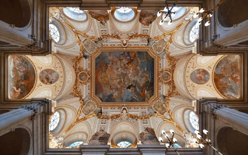 Royal Palace of Madrid: Private tour with entrance included - Skip-the-Line Entry and Express Security, What It Actually Changes