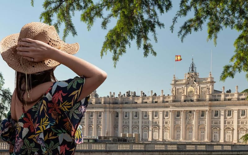 Royal Palace of Madrid: Private tour with entrance included - The Hall of Mirrors, Throne Room, and State Dining Room