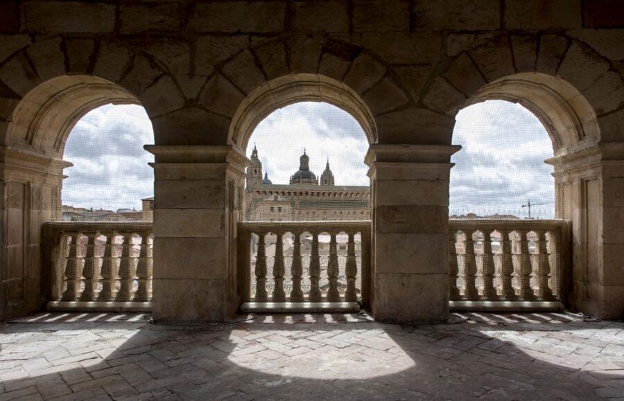 Salamanca: Monterrey Palace Audio-Guided Tour - Where to start: ticket counter voucher swap and the smooth entry
