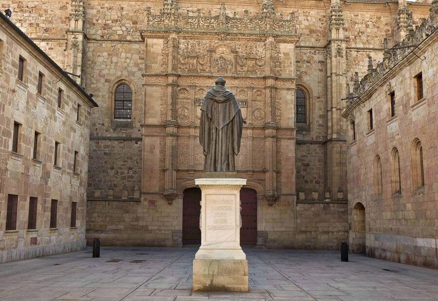 Salamanca: Private Guided Customizable Walking Tour - Meeting point and start: no stress, just show up ready