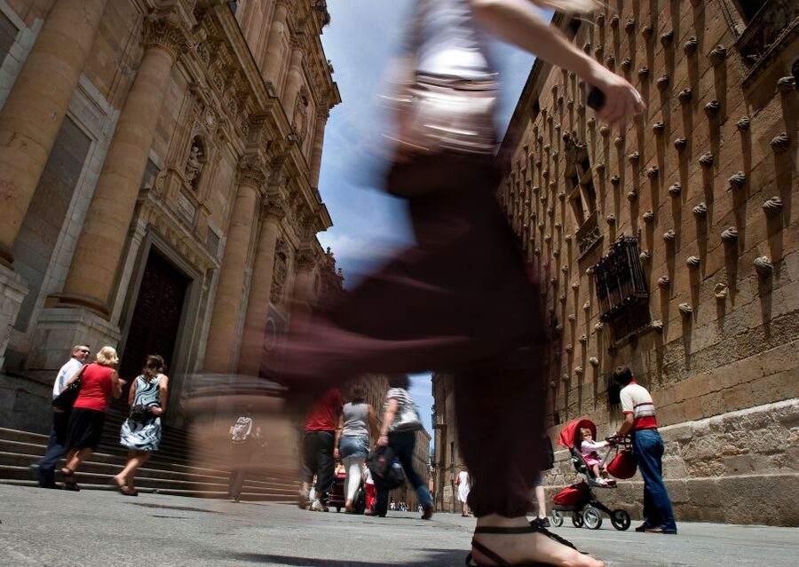 Salamanca Sightseeing Walking Tour with Local Guide. Spanish - Getting Oriented in Salamanca Without Burning Your Day