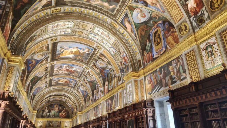San Lorenzo de El Escorial Monastery: Private Tour - Who this private San Lorenzo de El Escorial tour is best for